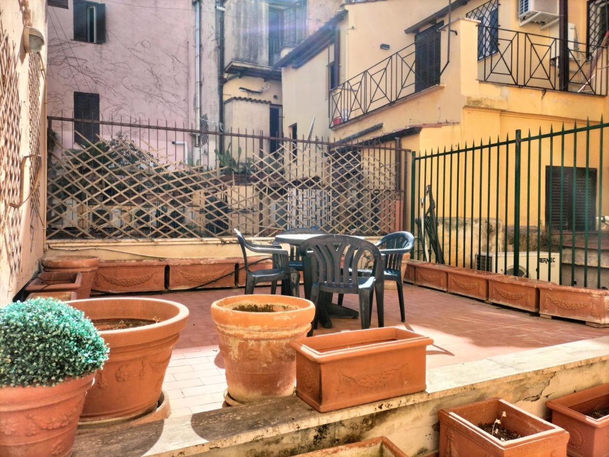 Sunny Trevi With Terrace Appartement